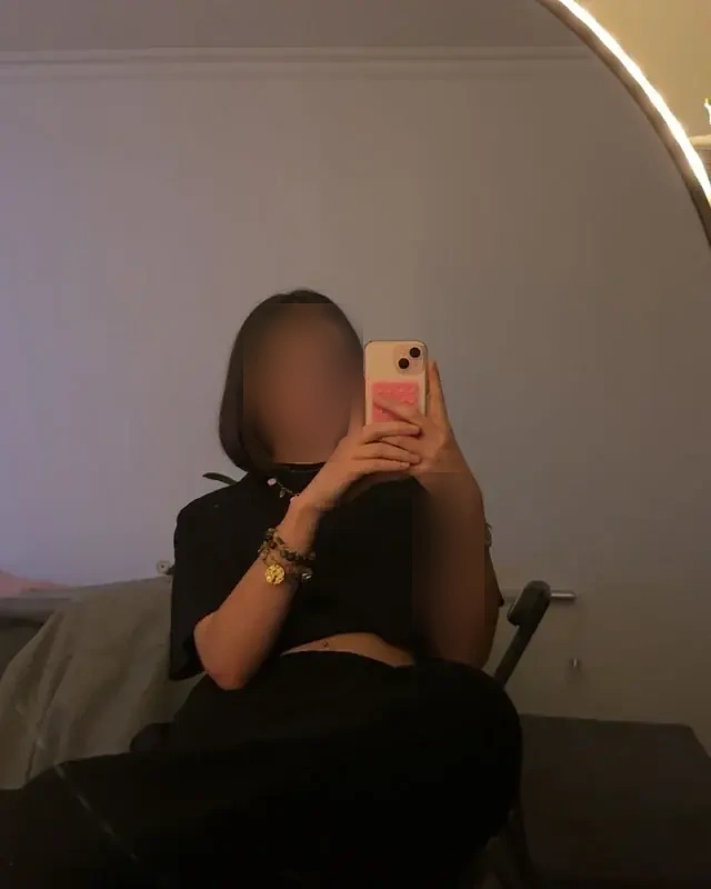 Mia - Image 3